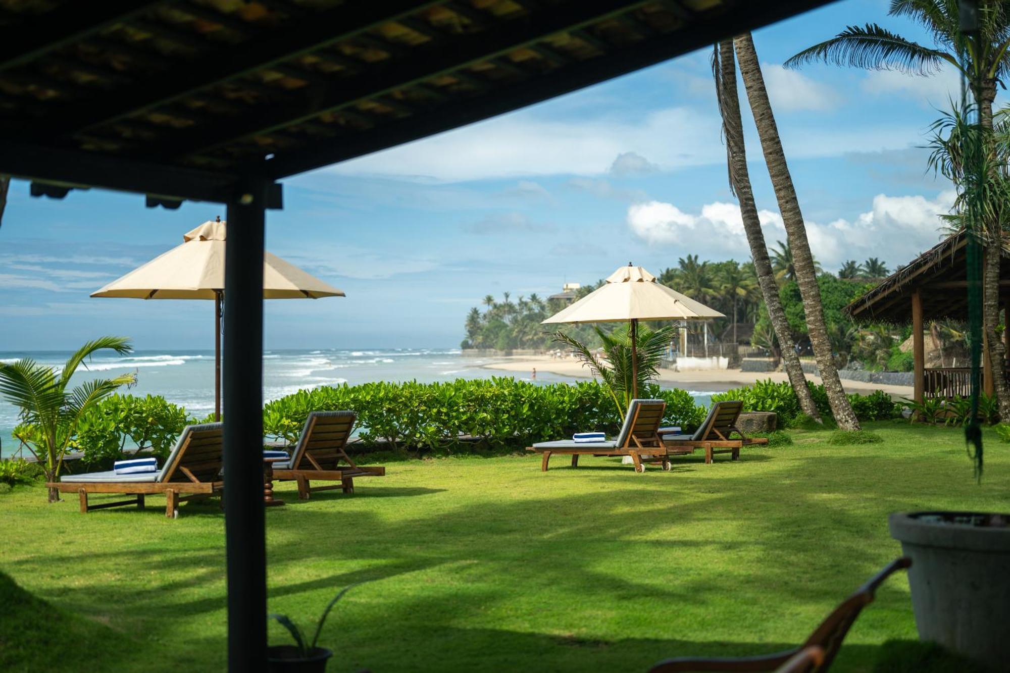 Poya Villa Ahangama Exteriör bild