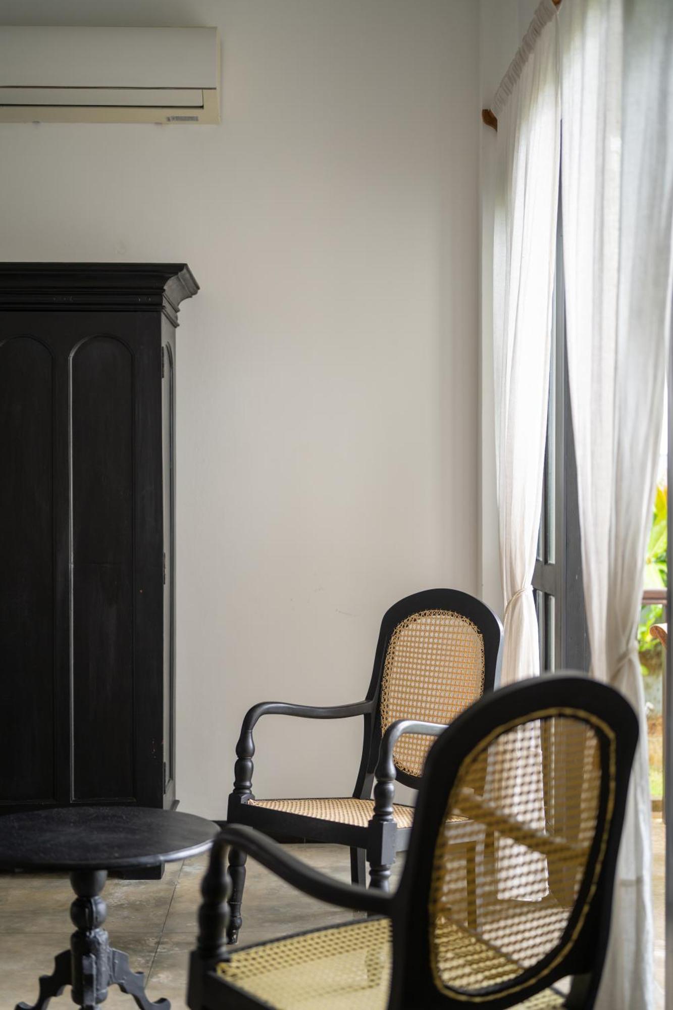Poya Villa Ahangama Exteriör bild