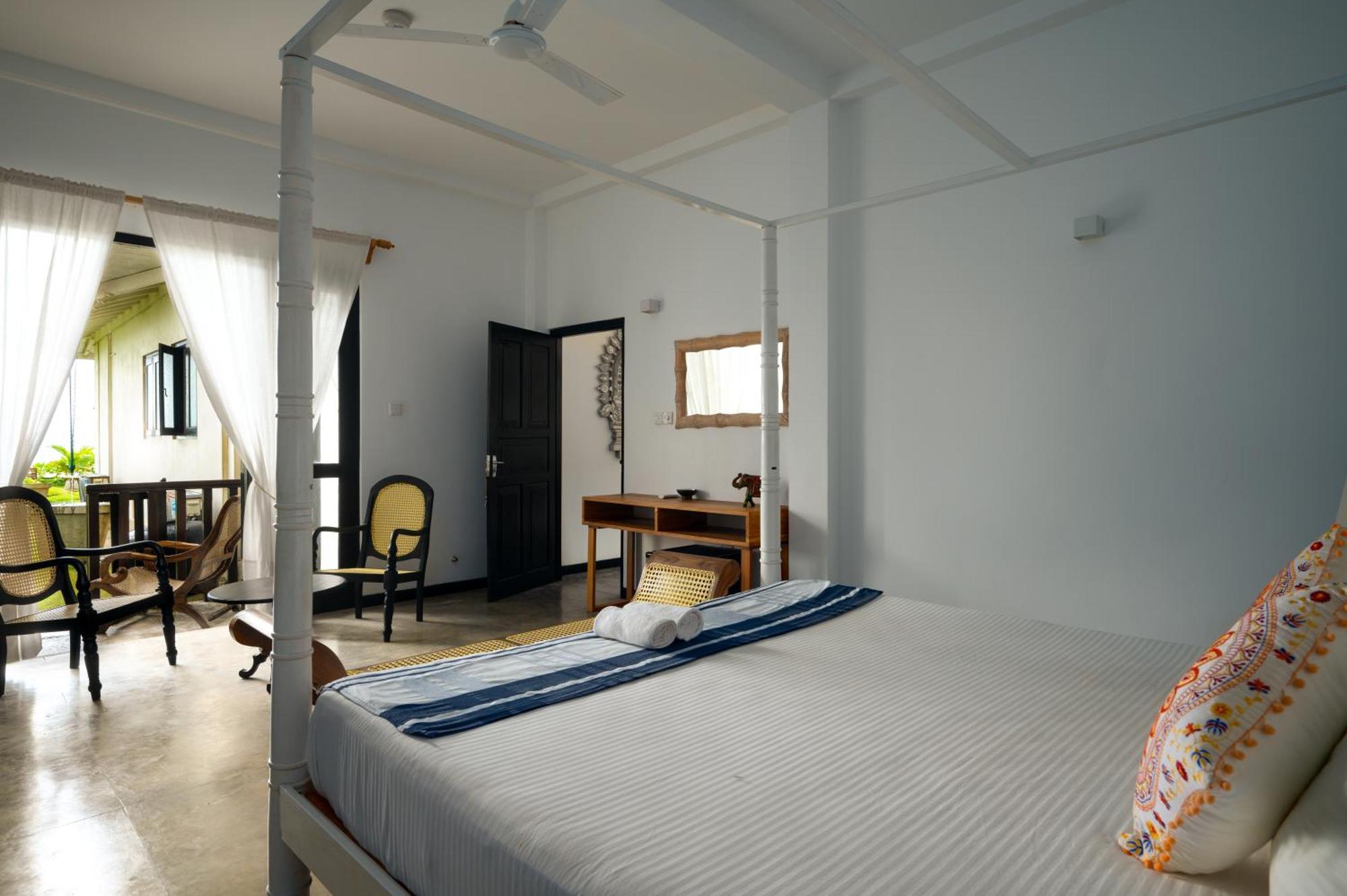 Poya Villa Ahangama Exteriör bild