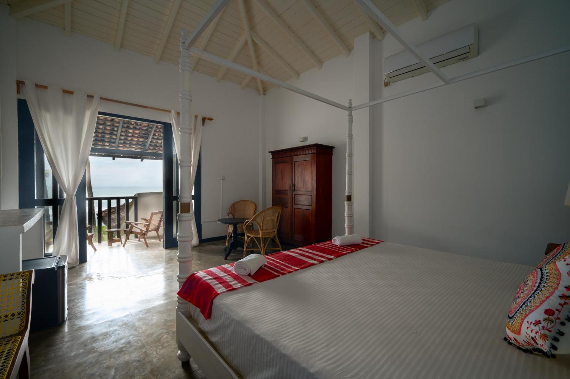 Poya Villa Ahangama Exteriör bild